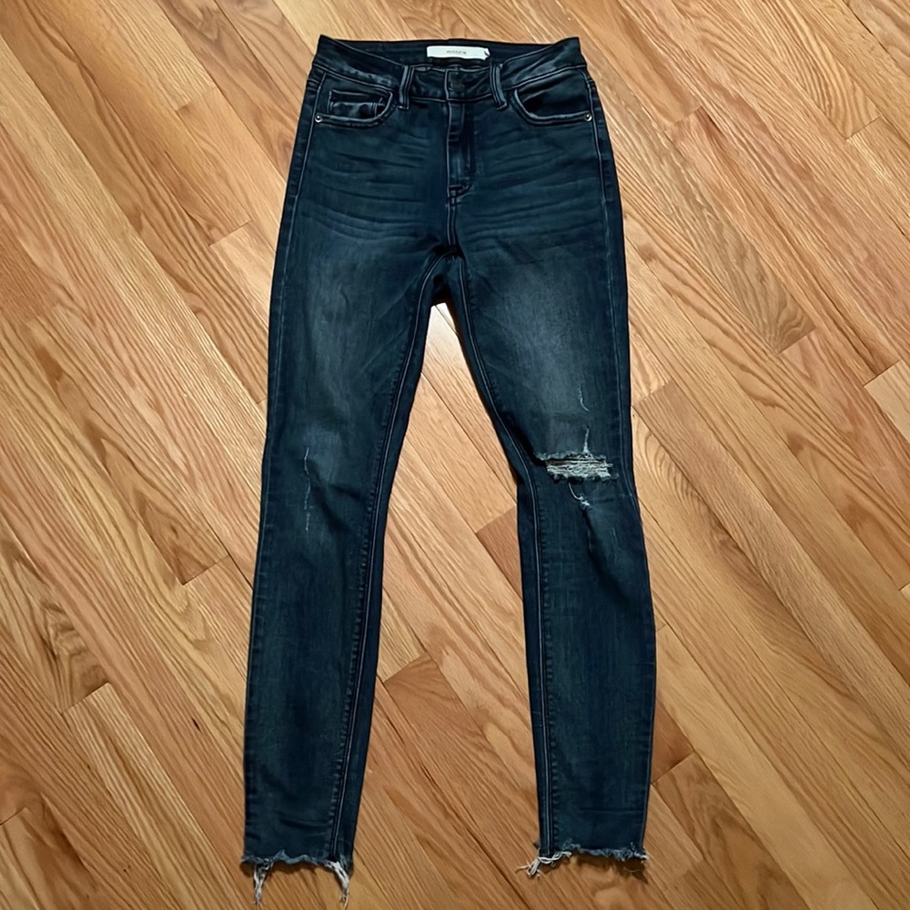 Hidden raw cut skinny jeans